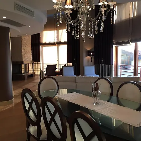 Villa Nur *