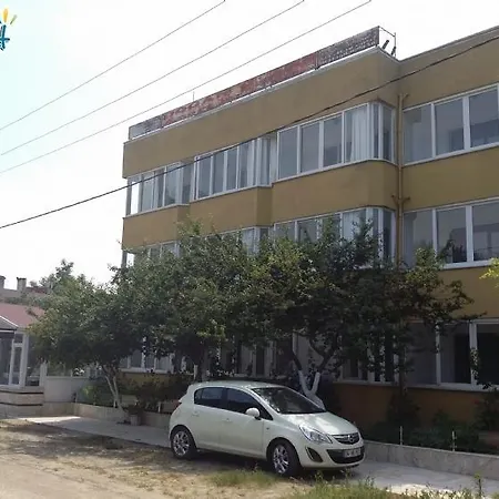 Nur Zekeriyaköy