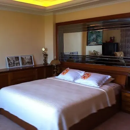 Villa Nur *